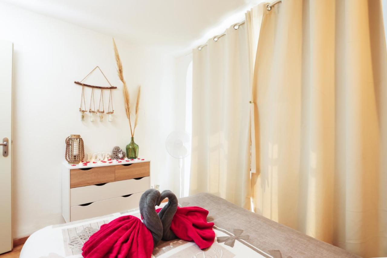 Les Bulles Medievales - Appartement Dedie Au Bien Etre Avec Spa - Netflix Et Wifi - Climatisation Carcassonne Exterior foto